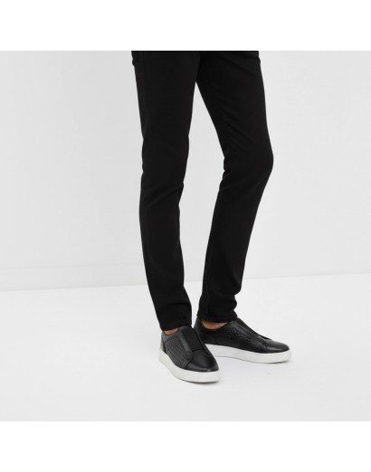Zapatillas Cuero Negro Diseño Trenzado y Elásticos Old Rowley - vista lateral del par