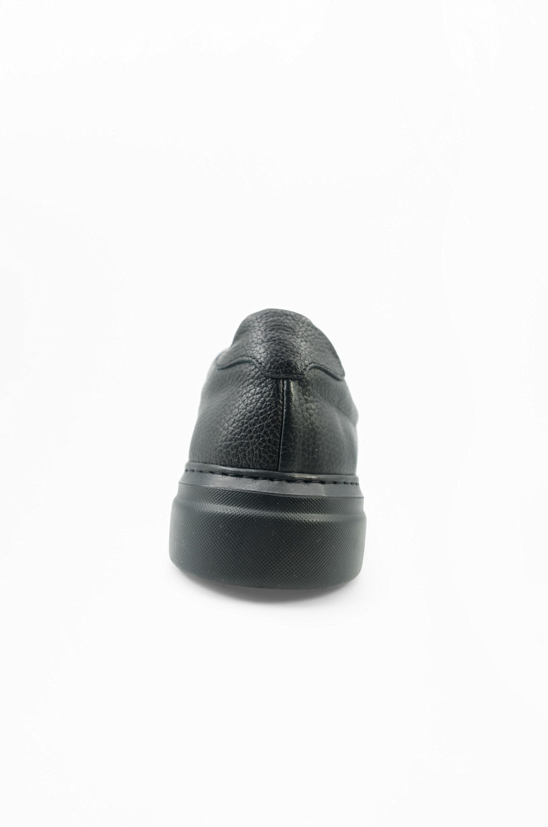 Zapatillas Negras de Piel con Cremallera Old Rowley - vista talón