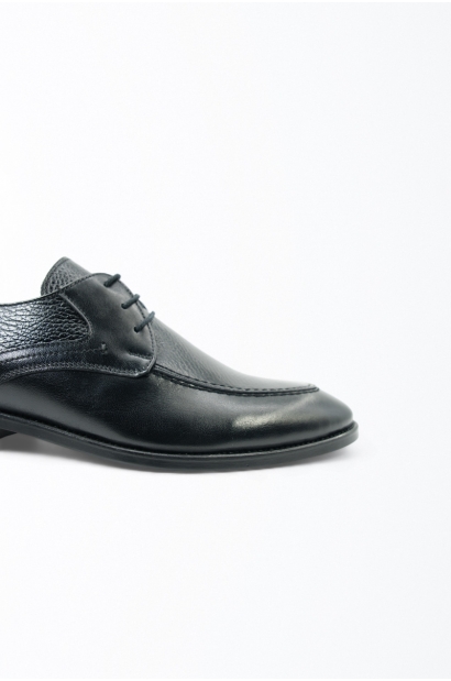 Zapatos de piel martillada con cordones negro Old Rowley - vista lateral detalle cerca