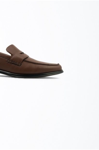 Mocasines clásicos con antifaz Marrón Old Rowley - vista lateral cerca