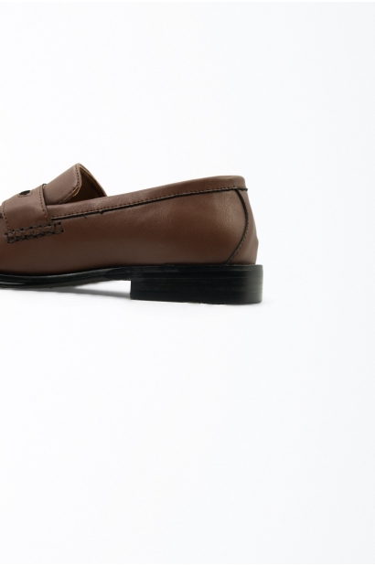 Mocasines clásicos con antifaz Marrón Old Rowley - vista lateral detalle cerca