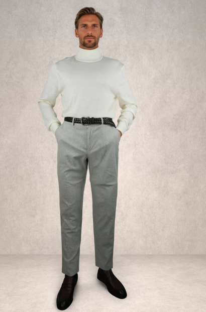 Jersey 100% lana merino con cuello alto Color crudo Old Rowley - vista frontal