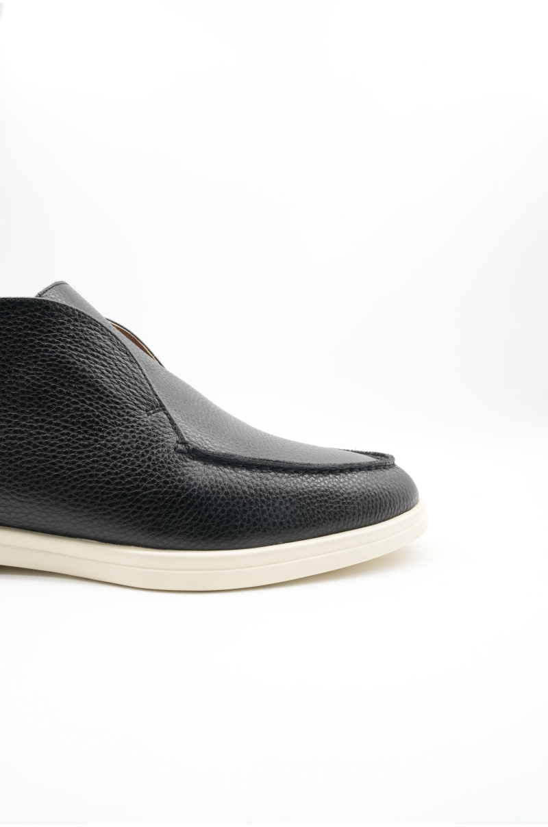 Botines de piel natural negros para hombre de Old Rowley - vista lateral cerca
