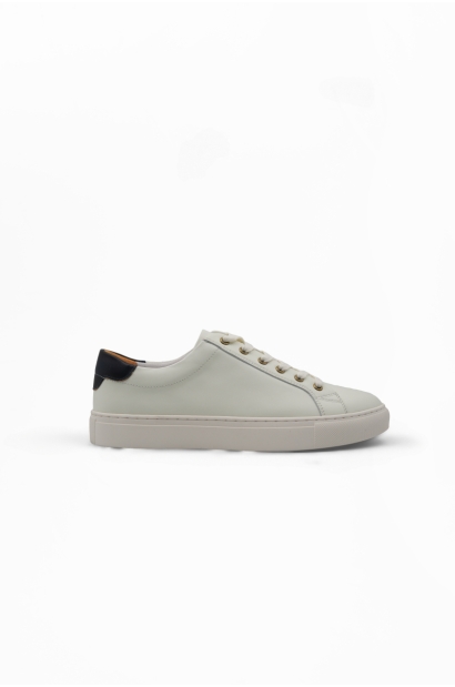 Zapatillas de piel vacuna color marfil talón azul con suela de goma - vista lateral del par