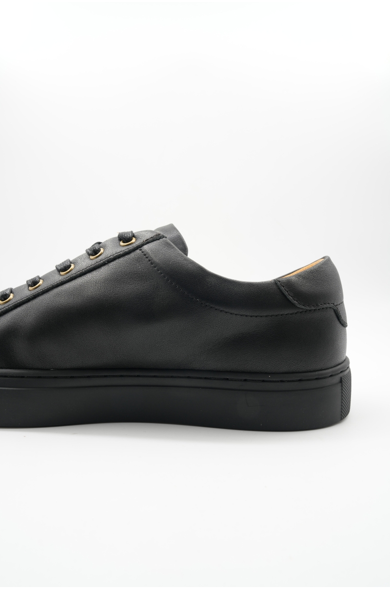 Zapatillas de piel vacuna negras con suela de goma Old Rowley - vista otro lateral cerca