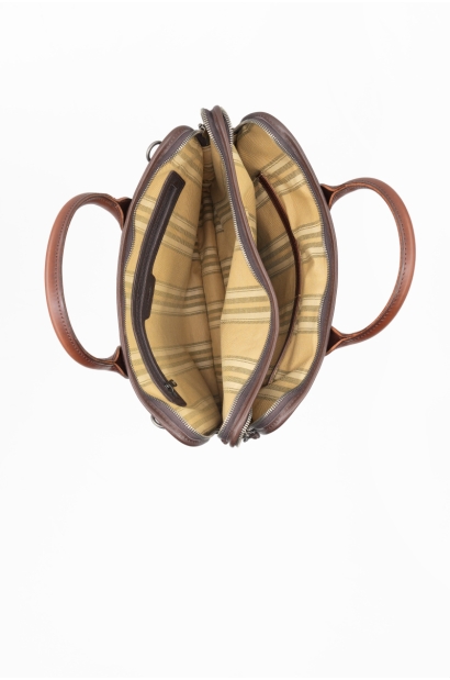 Maletín de piel marrón con bolsillo frontal Old Rowley - vista interior