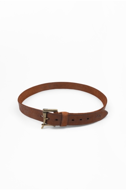Cinturón de piel marrón...