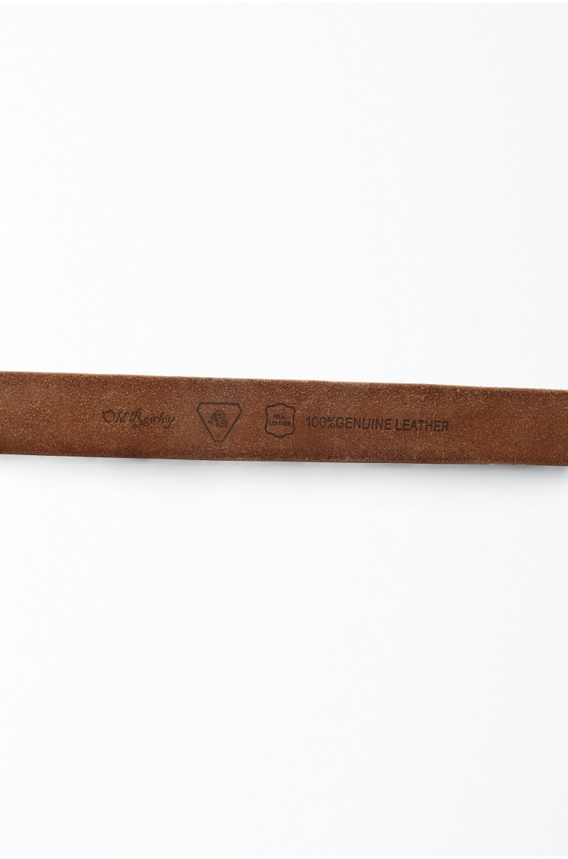 Cinturón piel marrón con perforaciones triangulares Old rowley - vista cerca