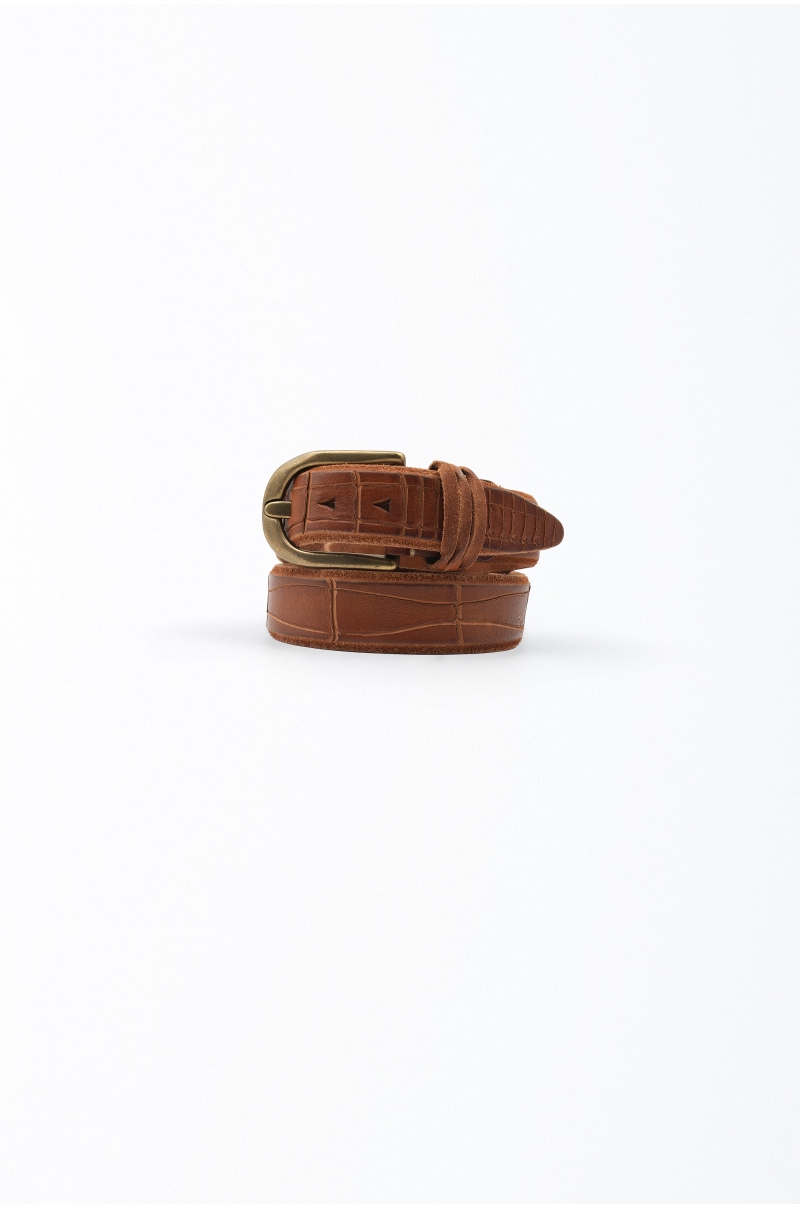 Cinturón piel marrón con perforaciones triangulares Old rowley - vista enrollado