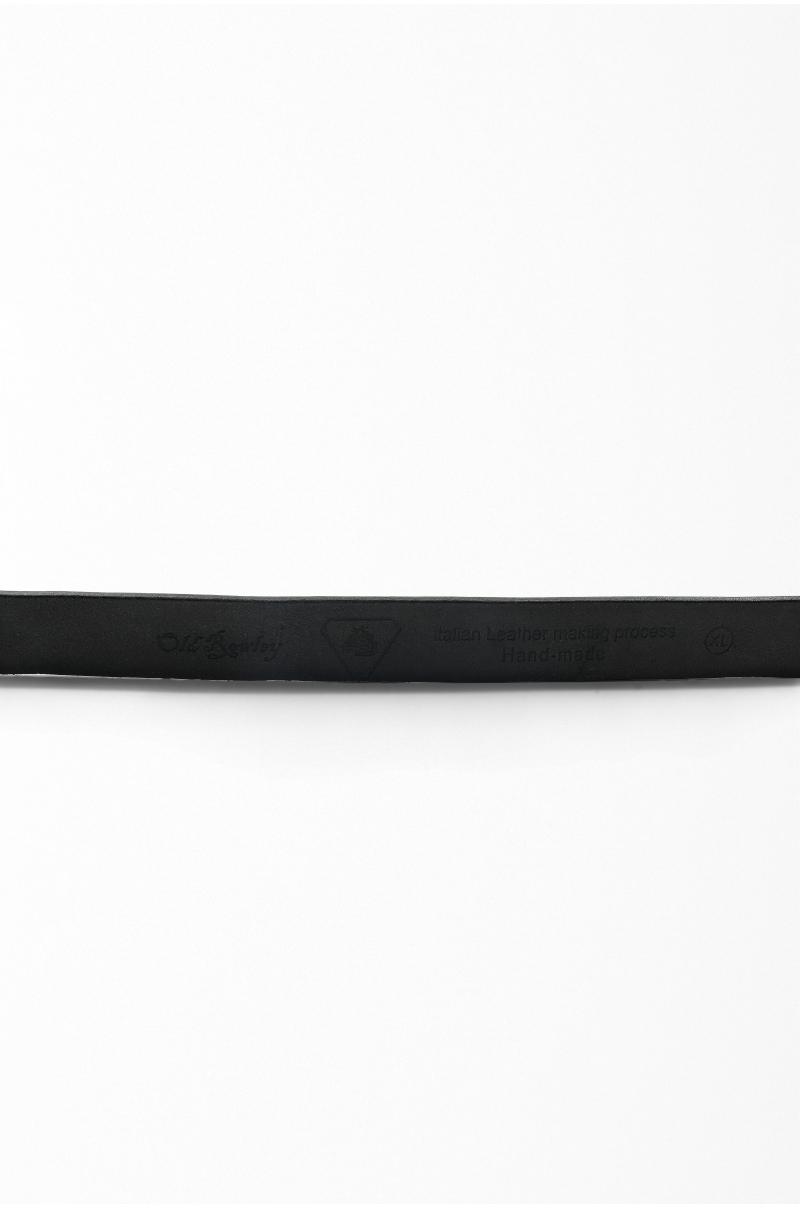 Cinturón piel clásico marrón oscuro hebilla envejecida Old Rowley - vista detalle cerca