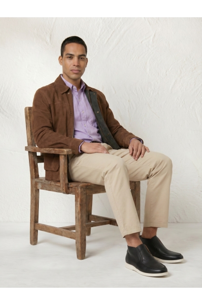 Botines de piel natural negros para hombre de Old Rowley - vista lateral del par