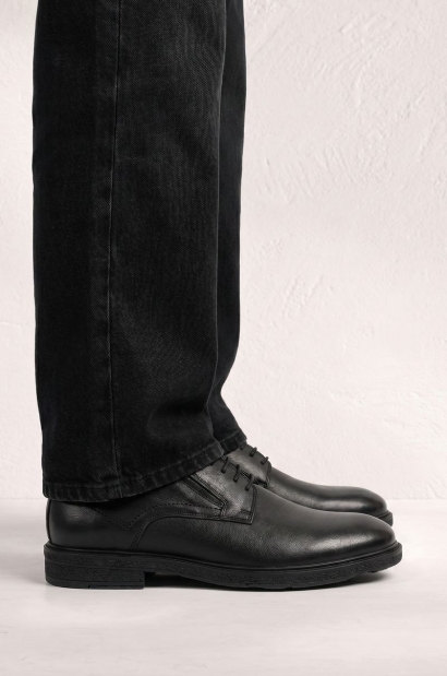 Zapato Derby de piel negro...
