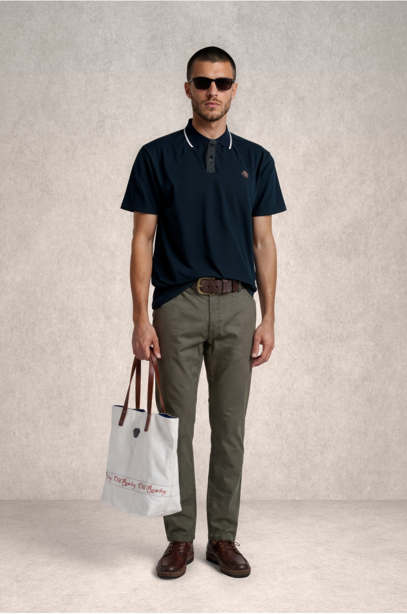 Polo azul marino negro con tapeta geométrica Old Rowley - vista frontal completa
