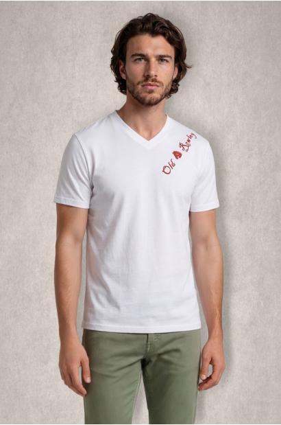 Camiseta logo diagonal cuello - vista frontal completa