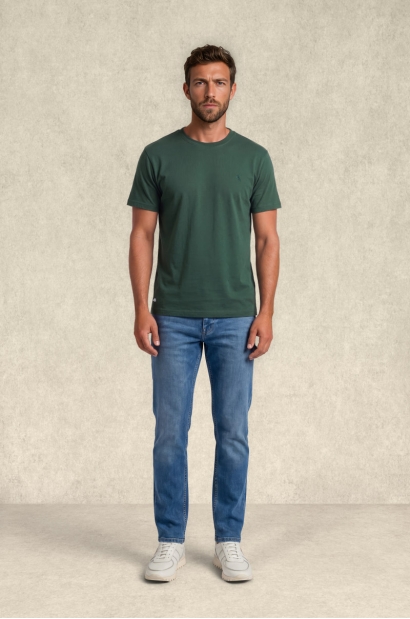 Camiseta Básica Verde oscuro con Logo Bordado Old Rowley - vista frontal completa