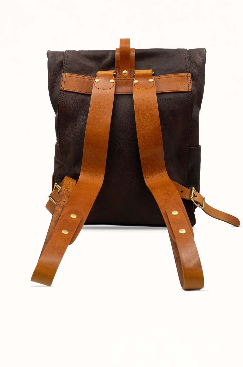 Mochila de Piel Marrón Heritage para Hombre Old Rowley - vista trasera