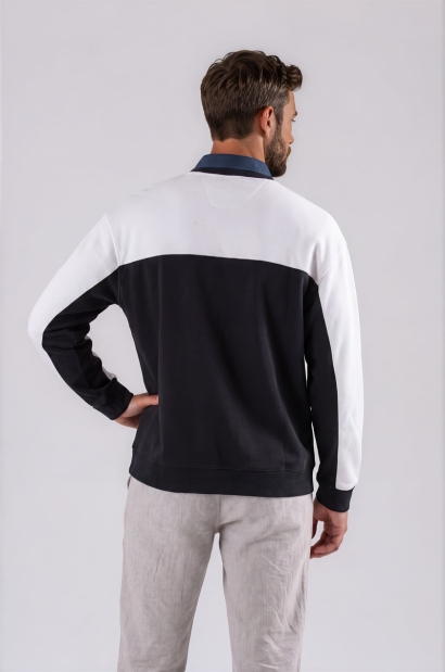 Sudadera de Algodón Bicolor Blanco y Azul Marino Old Rowley - vista trasera modelo