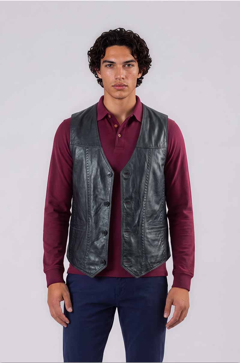 chaleco piel negro Old Rowley - vista frontal modelo