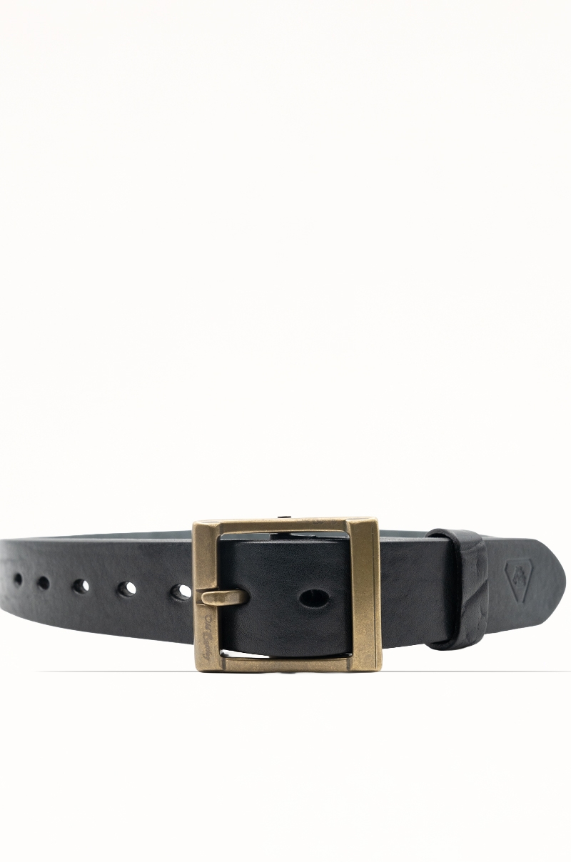 Cinturón de piel vacuna negro con hebilla envejecida Old Rowley — vista frontal
