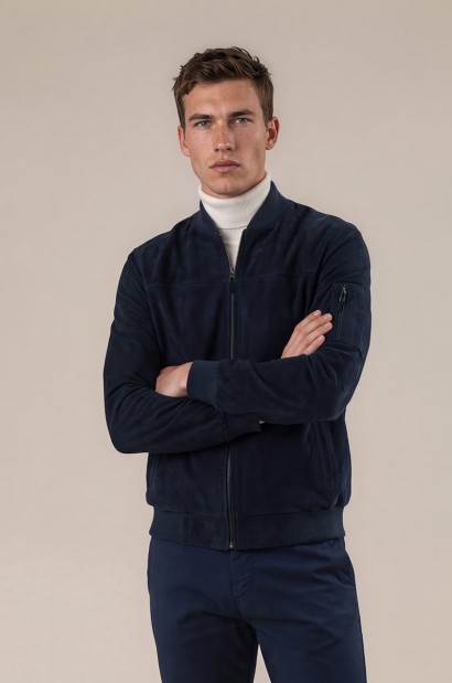 Cazadora bomber de piel de cordero marrón para hombre Old Rowley - vista frontal completa modelo