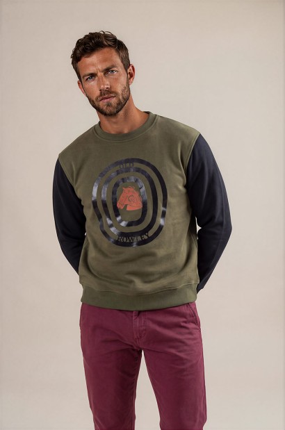 Sudadera Verde Old Rowley con Logo Circular Impreso y Corte Moderno - vista frontal