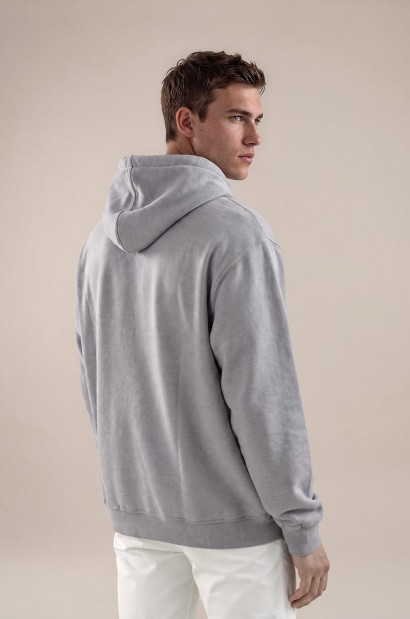 Sudadera gris con capucha y logo cuadrado Old Rowley - vista trasera