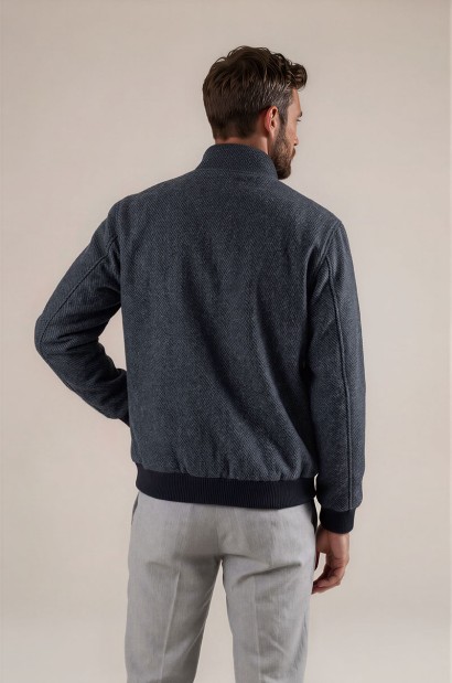 Chaqueta tipo bomber style in italy de lana con cremallera, cuello alto y puños de canalé (gris oscuro) - vista trasera